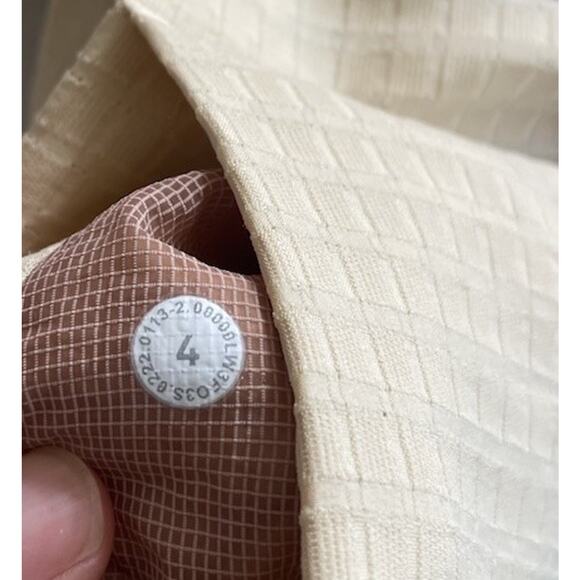 Lululemon Women's 4 Grid Fleece Hiking Overshirt Beige Snap Pockets Gorpcore - Picture 10 of 10